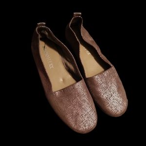 Studio Flex Slip on shoes Sz 9.5 Metallic Taupe color